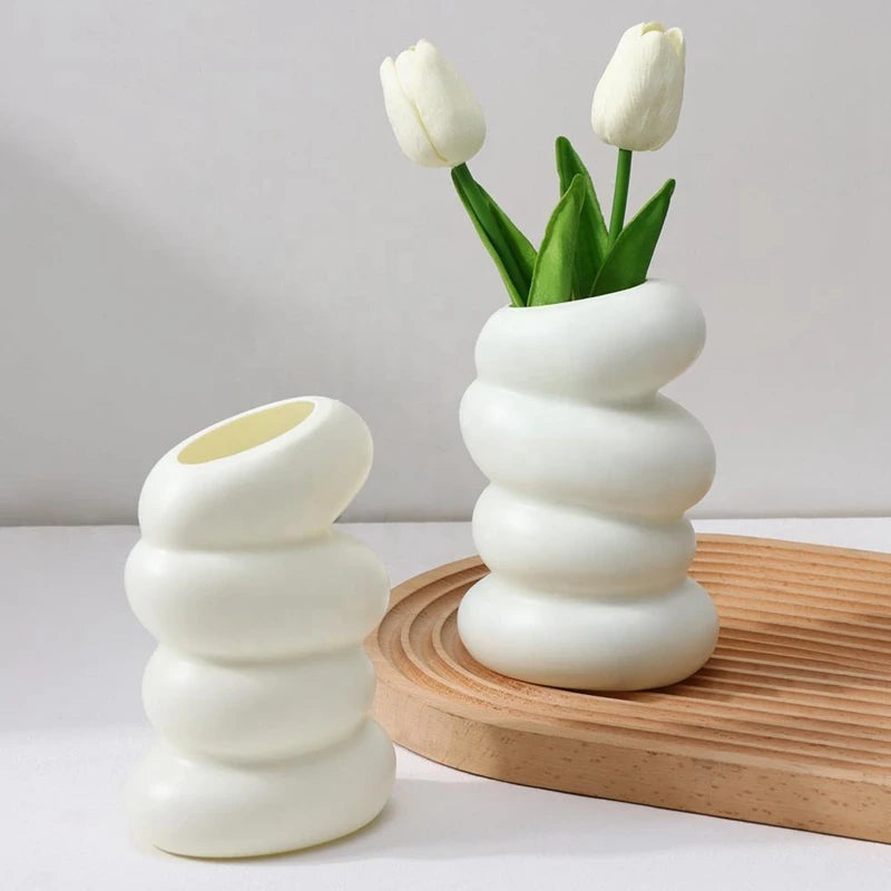 Nordic White Spiral Flower Vase